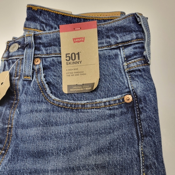 Levi’s 501s Button-Fly Skinny Jeans Women’s 26W x 30L Medium Blue Denim - Picture 7 of 9
